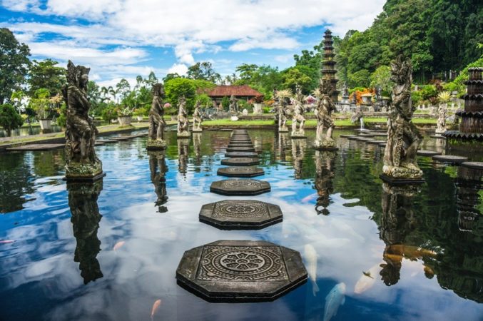 Pengertian Arti Pancasila Sebagai Dasar Negara Indonesia